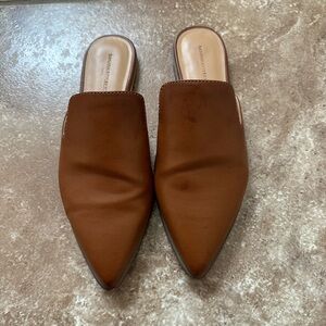 Banana Republic Pointed Toe Mules